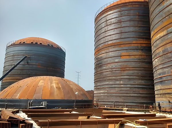 元宝山焦粉钢板仓